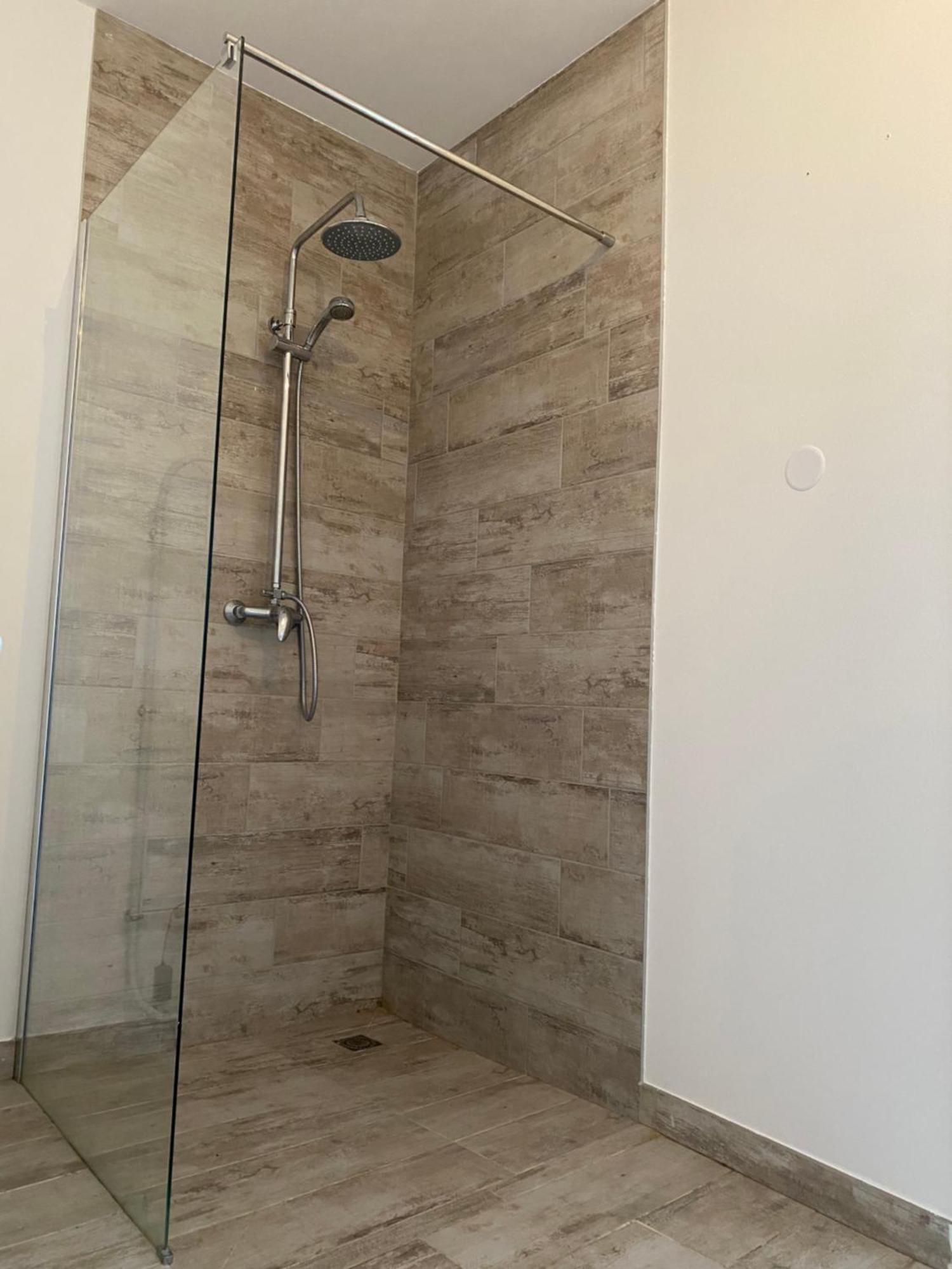Jolie Chambre Independante, Salle De Bain Privee モーギオ エクステリア 写真
